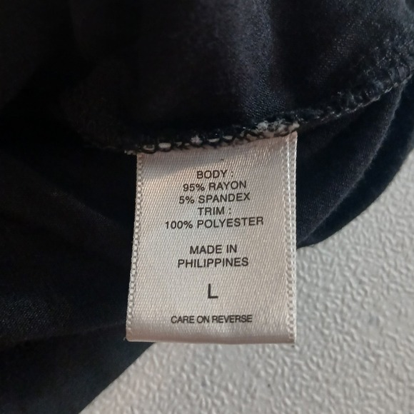 New York & Company L Black Draped Rosette Sleeveless Blouse Top Large Stretch - Picture 9 of 11